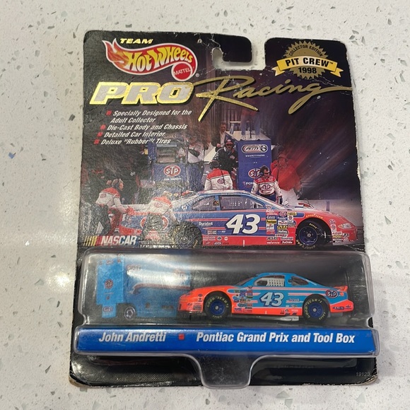 Hot Wheels Pro Racing - Picture 3 of 3